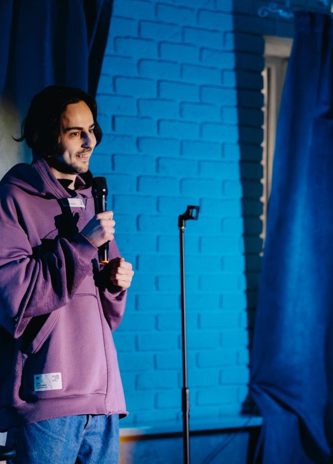 Жёсткий микрофон Stand-up Move