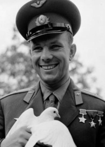 Пионеры космоса