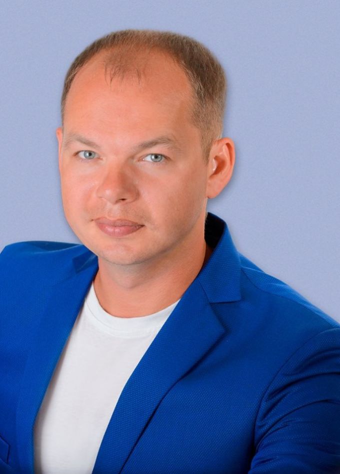 Алексей Брянцев